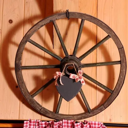 Almchalet Schneeberg Casa de Férias *